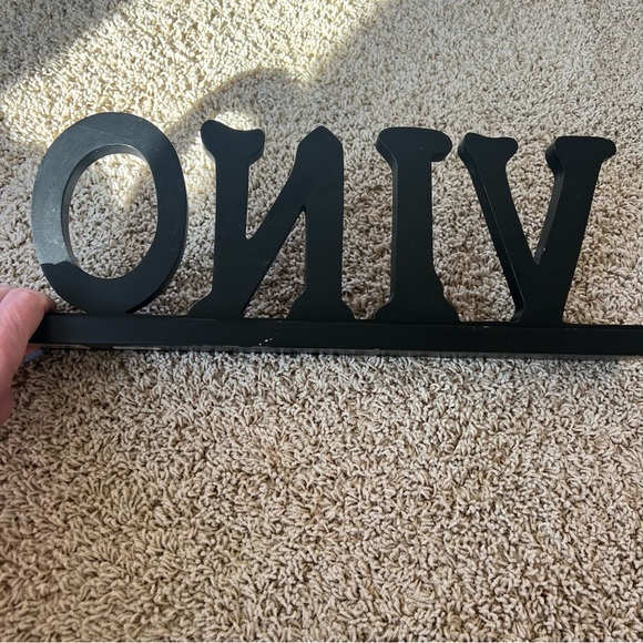 Retro World Market VINO Wooden Sign Wine Oenophile Decor Distressed Black/Brown - Picture 3 of 9